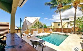Villa San Tiago - 4 Etoiles - Piscine Chauffee -140 M2 - St-Louis